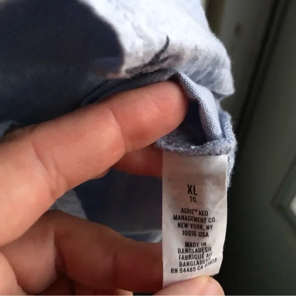 Aerie women’s starry button down shirt size XL - Picture 6 of 6